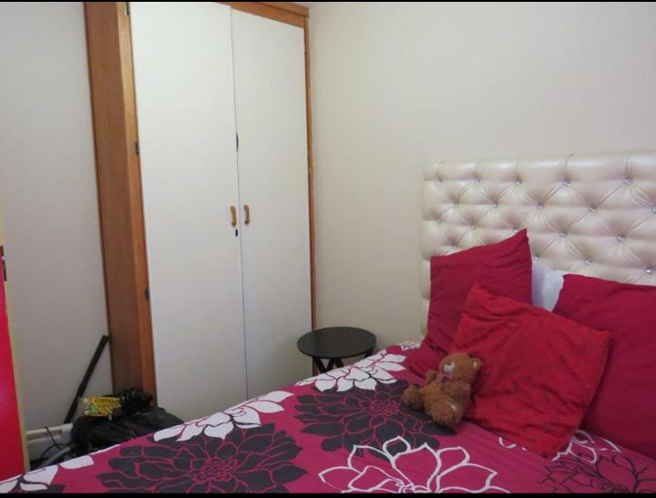 2 Bedroom Property for Sale in Langenhovenpark Free State